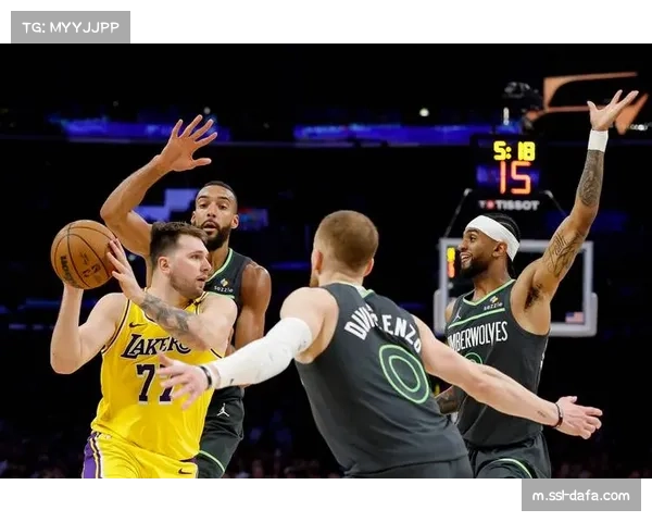 湖人与森林狼对决:东契奇与爱德华兹之战,湖人能否逆袭成功 湖人与森林狼对决:东契奇与爱德华兹之战,湖人能否逆袭成功