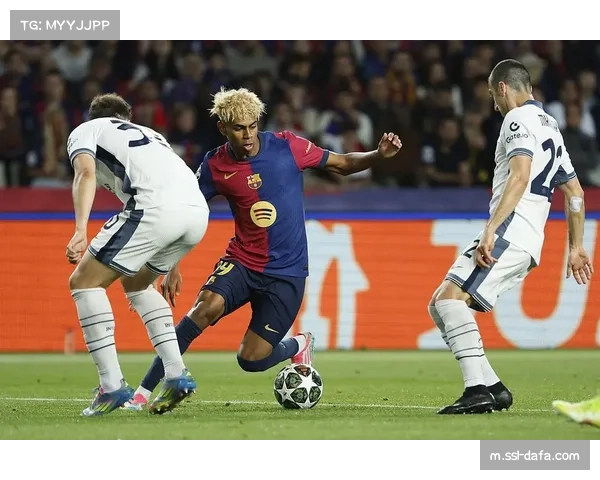 巴萨右路攻防失衡问题，亚马尔持球突破与孔德防守职责的平衡点